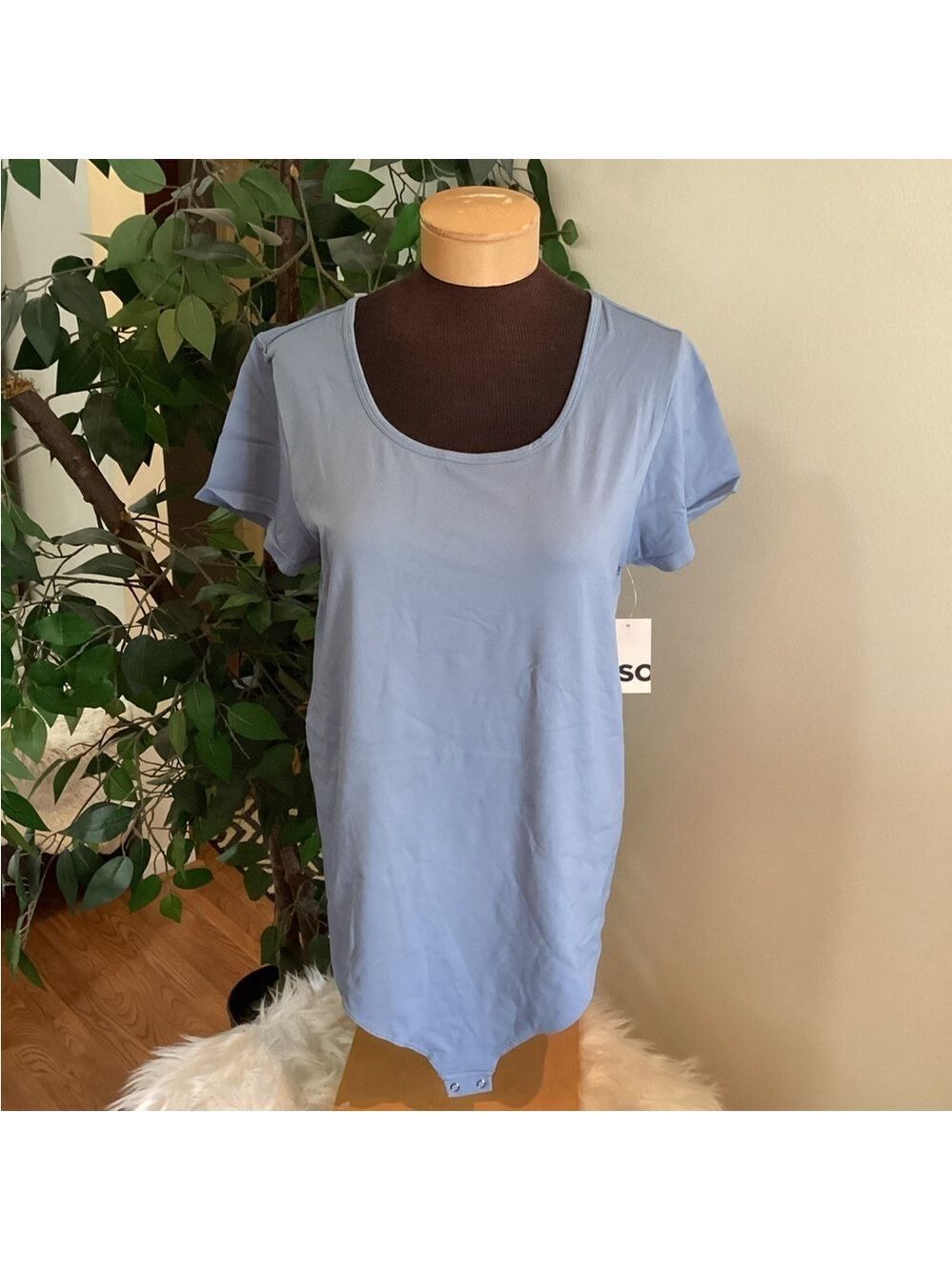SO light blue seamless short cap sleeve bodysuit Woman’s Juniors 3X